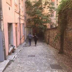 Dans la rue de Balthazar Le Bihan (4/3)